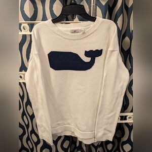 Vineyard Vines white navy logo whale sweater medium 10-12